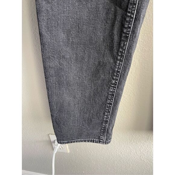 ❤️Old Navy Boyfriend Maternity Jeans - Picture 4 of 7